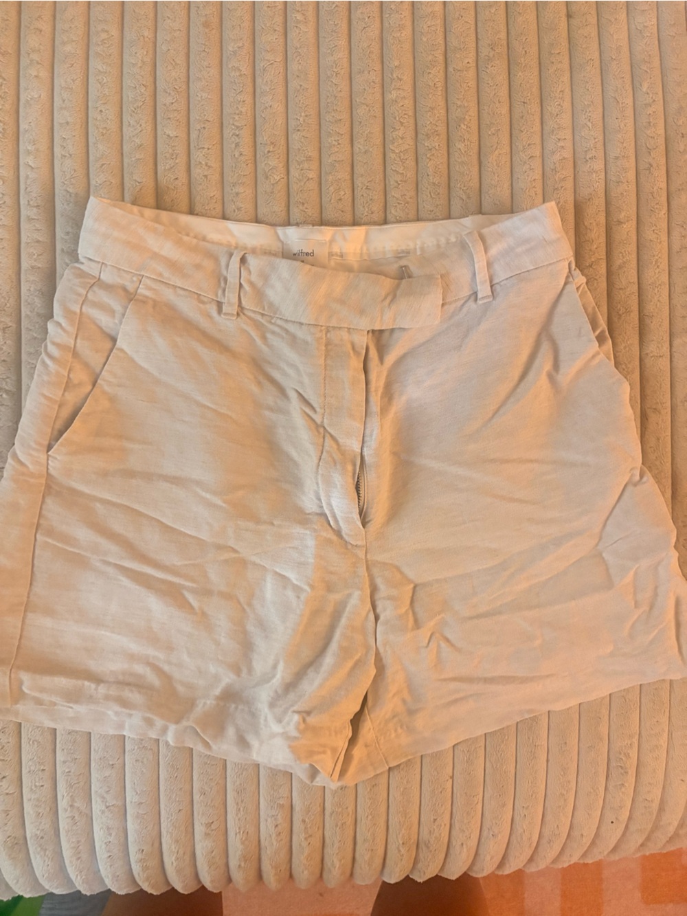 Wilfred Cream Linen-Blend Women’s Shorts